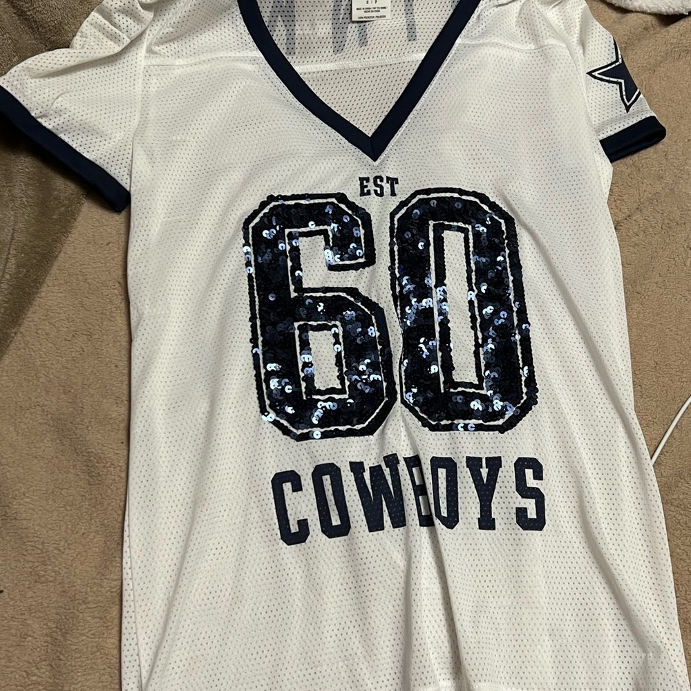 Vs pink Dallas cowboys jersey